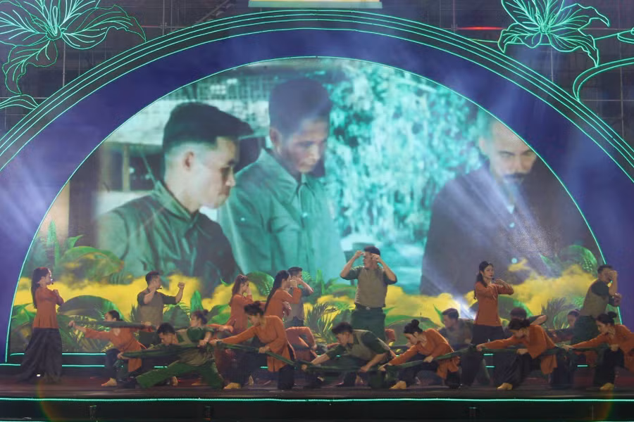 Tiết mục văn nghệ đặc sắc tại Chương trình nghệ thuật “Điện Biên Phủ - Khát vọng non sông".