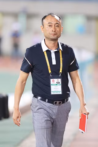 HLV Lee Tae Hoon muốn các cầu thủ HAGL phát triển hơn nữa