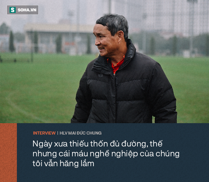 Trận bóng Tết đặc biệt và nỗi lòng được về 1 ngày là sướng lắm rồi của HLV Mai Đức Chung - Ảnh 5. Trận bóng Tết đặc biệt và nỗi lòng được về 1 ngày là sướng lắm rồi của HLV Mai Đức Chung - Ảnh 5.