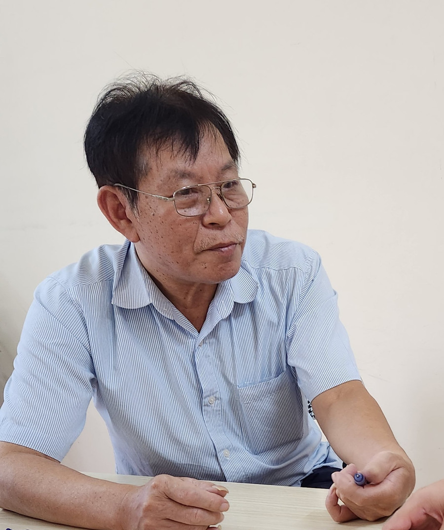 Ông Lê Trung Mạc, Giám đốc Chi nhánh Văn phòng đăng ký quyền sử dụng đất huyện Hoằng Hoá. (Ảnh: NT).