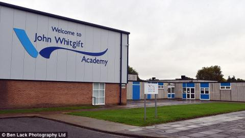 Kỳ lạ nữ sinh bị bệnh dị ứng... trường học Ky la nu sinh bi benh di ung... truong hoc