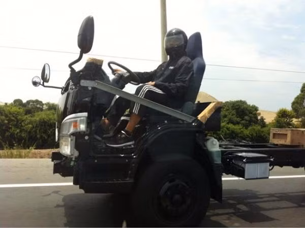 ‘Chết cười’ với những người nước ngoài hài hước ảnh 9