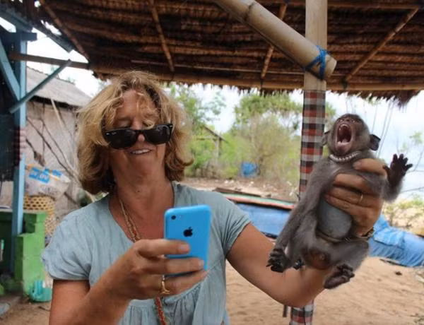 ‘Chết cười’ với những người nước ngoài hài hước ảnh 19