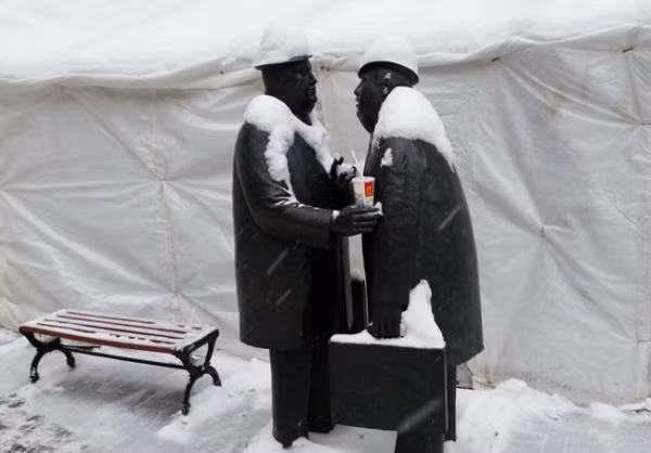 ‘Chết cười’ với những người nước ngoài hài hước ảnh 12