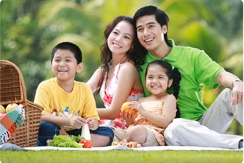 Gia đình cần chia sẻ và đồng hành với phụ nữ sau sinh