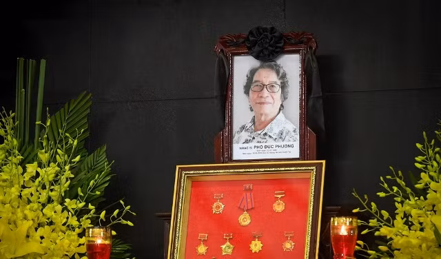 “Tứ quái sông Hồng” chia tay nhạc sĩ Phó Đức Phương