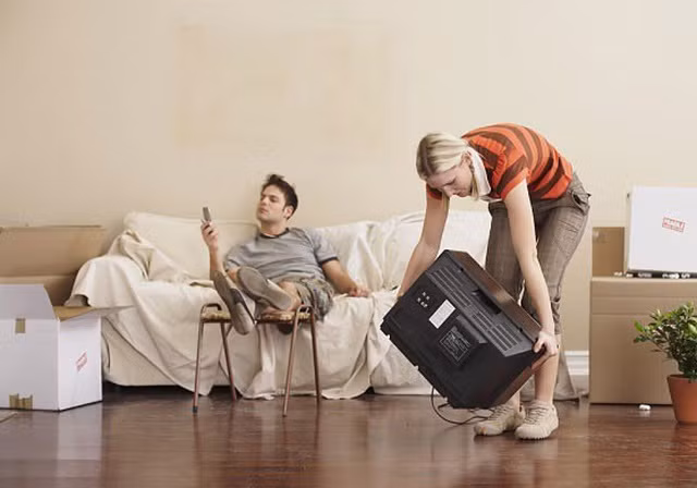 8 hành động khiến người đàn ông vô tình hủy hoại hạnh phúc gia đình