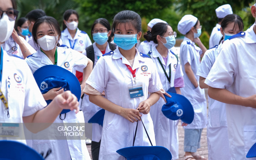 Đoàn sẽ thực hiện các công việc: giám sát khai báo y tế, nhập liệu, truy vết, lấy mẫu, xét nghiệm cộng đồng,... tại Khu công nghiệp Hòa Phú, xã Hòa Phú, huyện Long Hồ, tỉnh Vĩnh Long.