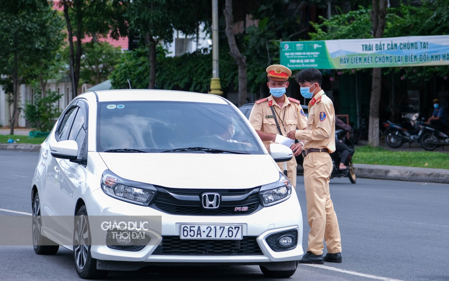 Các trường hợp cấp cứu, khám chữa bệnh, vận chuyển nhu yếu phẩm thiết yếu... sẽ được lưu thông trong thời gian giãn cách, nhưng phải đảm bảo đi chuyển an toàn, trật tự và thực hiện nghiêm phòng dịch.