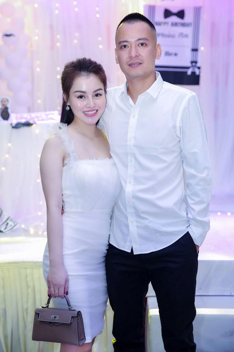 Hiện tại, thu nhập của bà mẹ trẻ nổi tiếng xứ Thanh lên tới vài trăm triệu mỗi tháng từ kinh doanh online