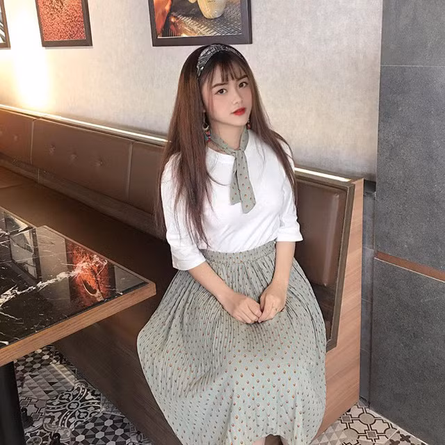  Tự tin chụp ảnh khoe dáng. 