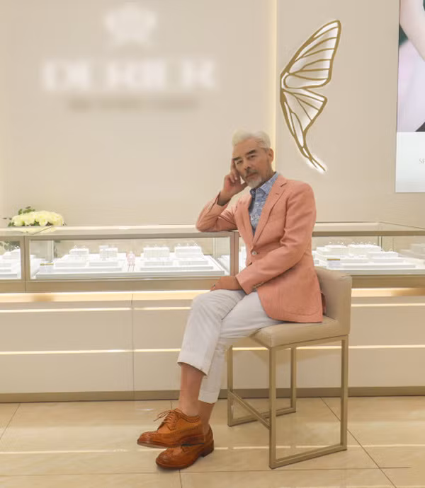 Phong cách của "ông già sành điệu nhất Trung Quốc" ảnh 3 Phong cách của