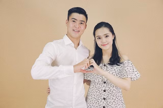 Đỗ Duy Mạnh và bạn gái