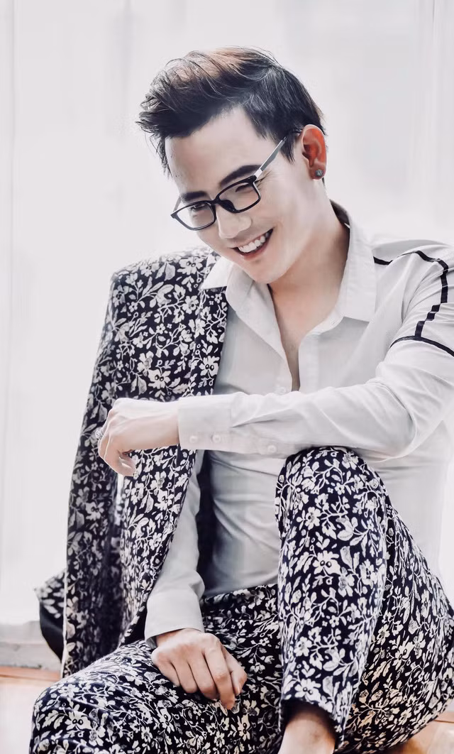 Nhà sáng lập - chủ thương hiệu thời trang Đắc Ngọc Designer House - Lê Trần Đắc Ngọc