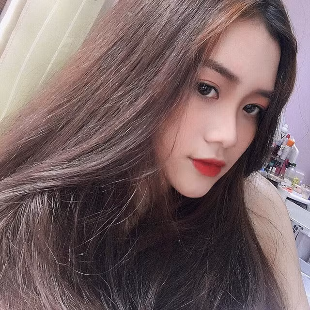  Hình ảnh selfie của nữ sinh Sài thành khiến dân mạng xuýt xoa. 