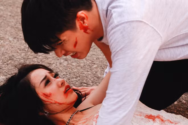 Noo Phước Thịnh tung MV “Chạm khẽ tim anh một chút thôi” như phim hành động