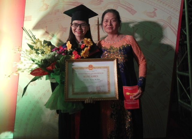 Nữ sinh Y dược biến đau thương thành hành động ảnh 1 Nữ sinh Y dược biến đau thương thành hành động ảnh 1