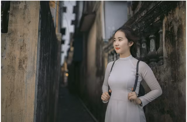 Cô gái 25 tuổi mặt mộc xinh xắn và trẻ trung như nữ sinh cấp 3 ảnh 6