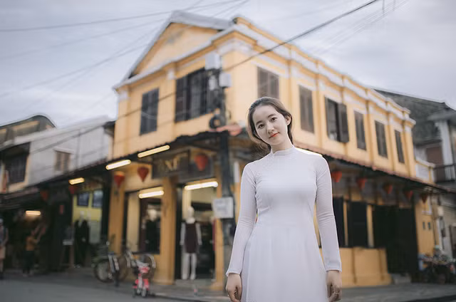 Cô gái 25 tuổi mặt mộc xinh xắn và trẻ trung như nữ sinh cấp 3 ảnh 5