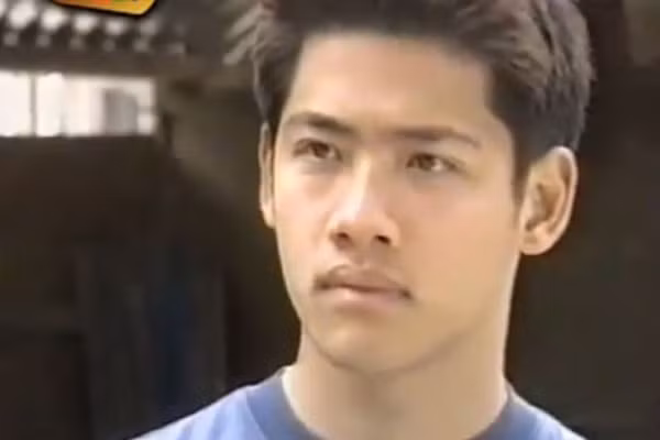 ngay-ay-bay-gio-cua-dan-dien-vien-hoa-co-may-phan-2-2