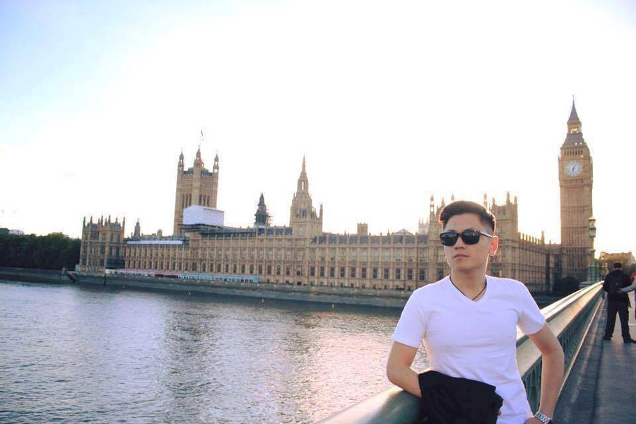 Chân dung chàng tiếp viên hàng không điển trai khiến hội chị em "mê mẩn" ảnh 5 Chân dung chàng tiếp viên hàng không điển trai khiến hội chị em "mê mẩn" ảnh 5