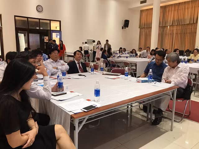Các đại biểu trong và ngoài nước tại hội thảo