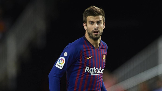 Hậu vệ Gerard Pique:Năm nay đã 32 tuổi, nhưng Pique vẫn nằm trong hàng ngũ những trung vệ hàng đầu thế giới. Ngôi sao sinh năm 1987 vẫn có thể phục vụ Barca thêm nhiều mùa giải nữa. Sieu doi hinh Barca mua toi voi 3 ngoi sao tri gia hon 270 trieu euro hinh anh 3