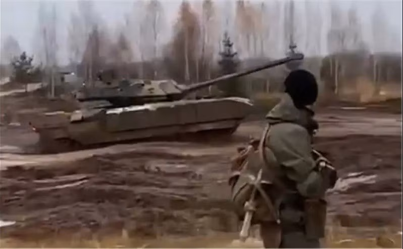 Hình ảnh xe tăng T-14 Armata xuất hiện trong chiến dịch quân sự đặc biệt.