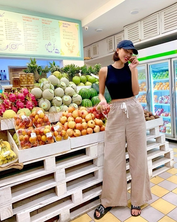 Chi Pu ghi điểm tuyệt đối với set đồ cực đơn giản ảnh 5 strete style sao việt