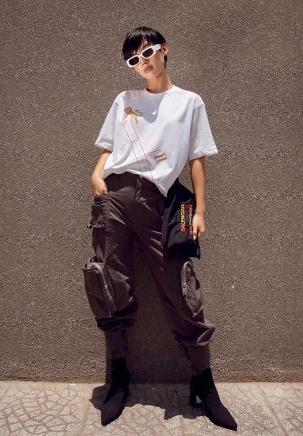 Chi Pu ghi điểm tuyệt đối với set đồ cực đơn giản ảnh 13 strete style sao việt