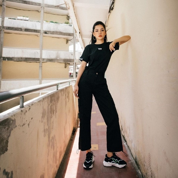 Chi Pu ghi điểm tuyệt đối với set đồ cực đơn giản ảnh 2 strete style sao việt