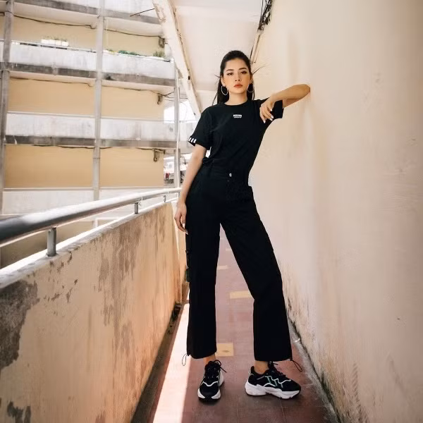 Chi Pu ghi điểm tuyệt đối với set đồ cực đơn giản ảnh 2 strete style sao việt