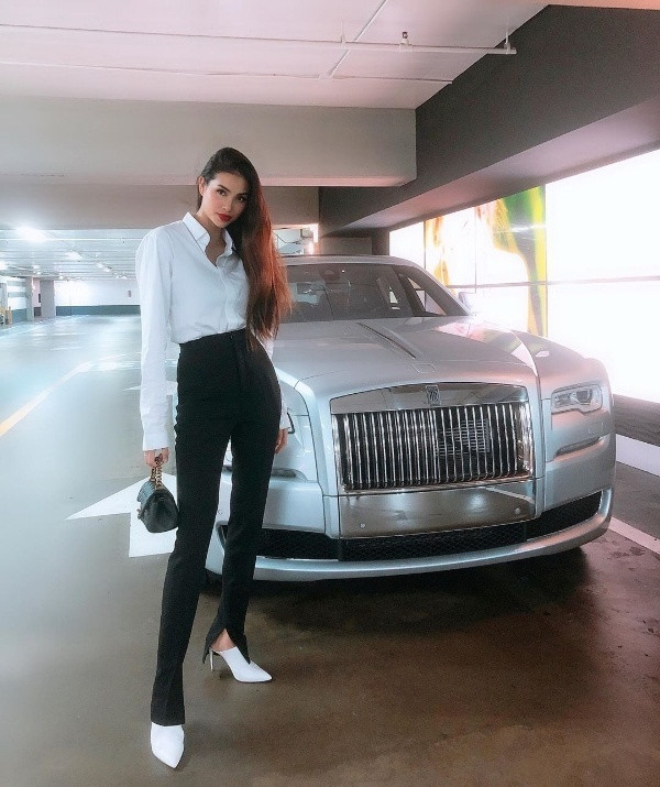 Chi Pu ghi điểm tuyệt đối với set đồ cực đơn giản ảnh 4 strete style sao việt