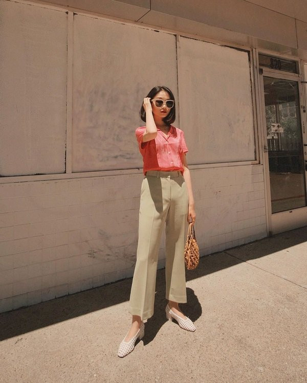 Đi chơi dịp lễ, chị em nên diện các gam màu chuẩn sành điệu này ảnh 18 may khi co dip mac dep, chi em di choi le nho dien cac gam mau nhin la thich nay - 18