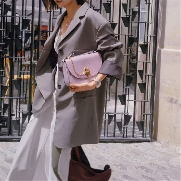 may khi co dip mac dep, chi em di choi le nho dien cac gam mau nhin la thich nay - 13