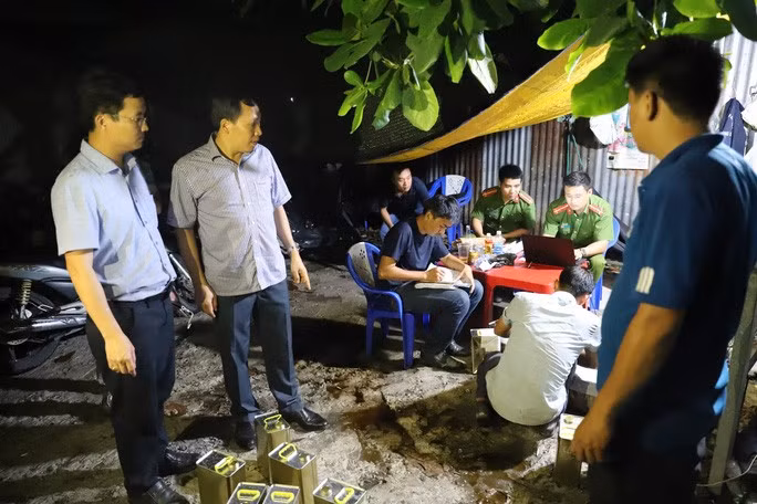 Trinh sát kể chuyện bán cà phê, đánh cá phá đường dây xăng giả của Trịnh Sướng - Ảnh 1.