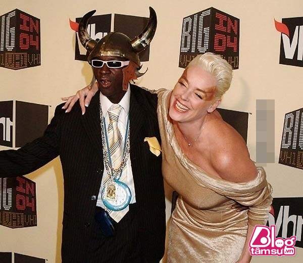 Những cặp đôi “đũa lệch” ảnh 3 vo-chong-blogtamsu (3)