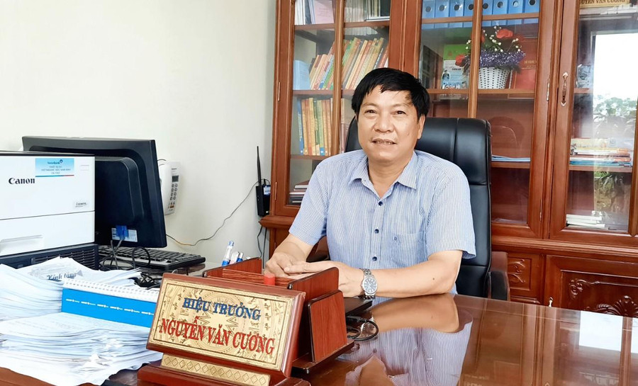 Thầy Nguyễn Văn Cương - Trưởng Điểm thi Trường THPT Trực Ninh.