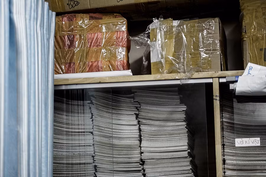 Cô giáo một thập kỷ ở lớp học trò qua đời, cô vẫn phải mỉm cười - 21