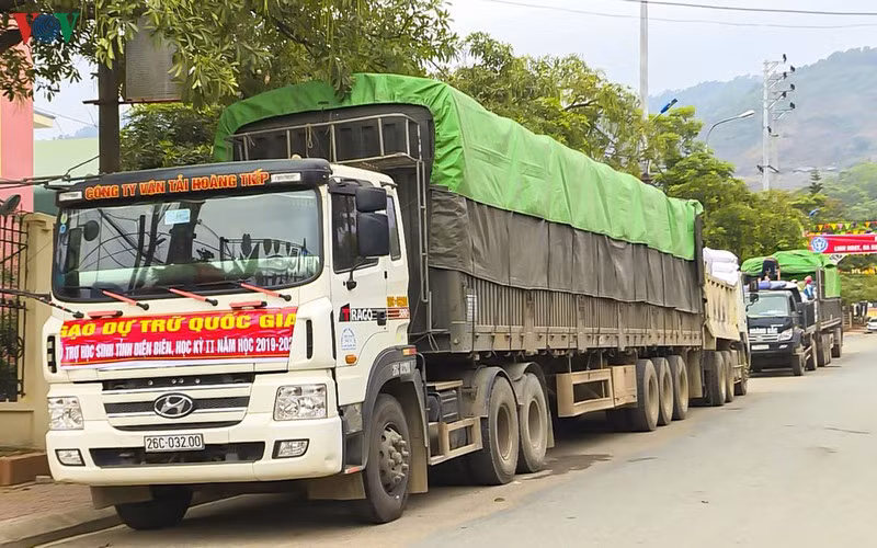 Phân bổ hơn 2.800 tấn gạo hỗ trợ cho học sinh khó khăn ở Điện Biên