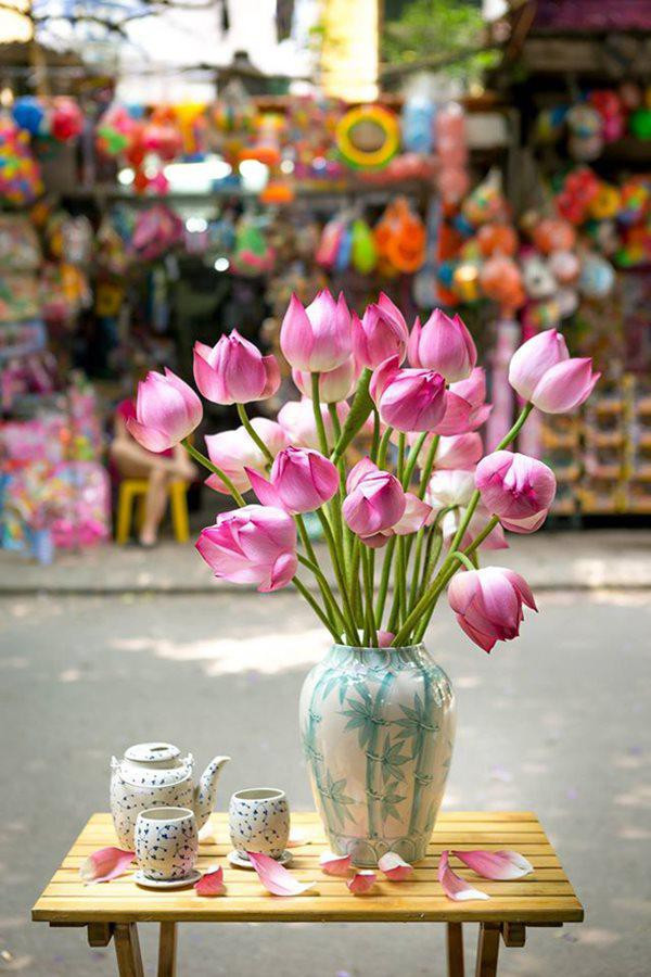Thả 2 viên này vào bình hoa sen, chơi cả tuần không hỏng ảnh 4 Thả 2 viên này vào bình hoa sen, chơi cả tuần không hỏng ảnh 4