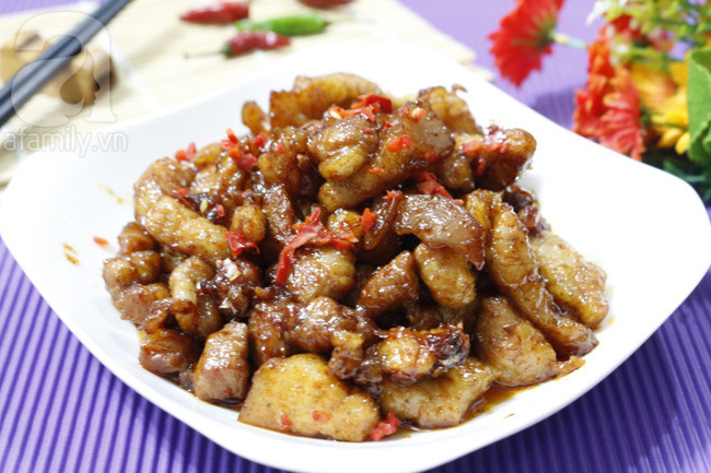 Ngon cơm cùng thịt ba chỉ rim chua cay