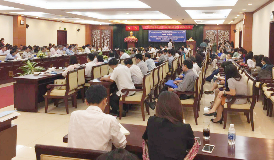 Toàn cảnh buổi tọa đàm