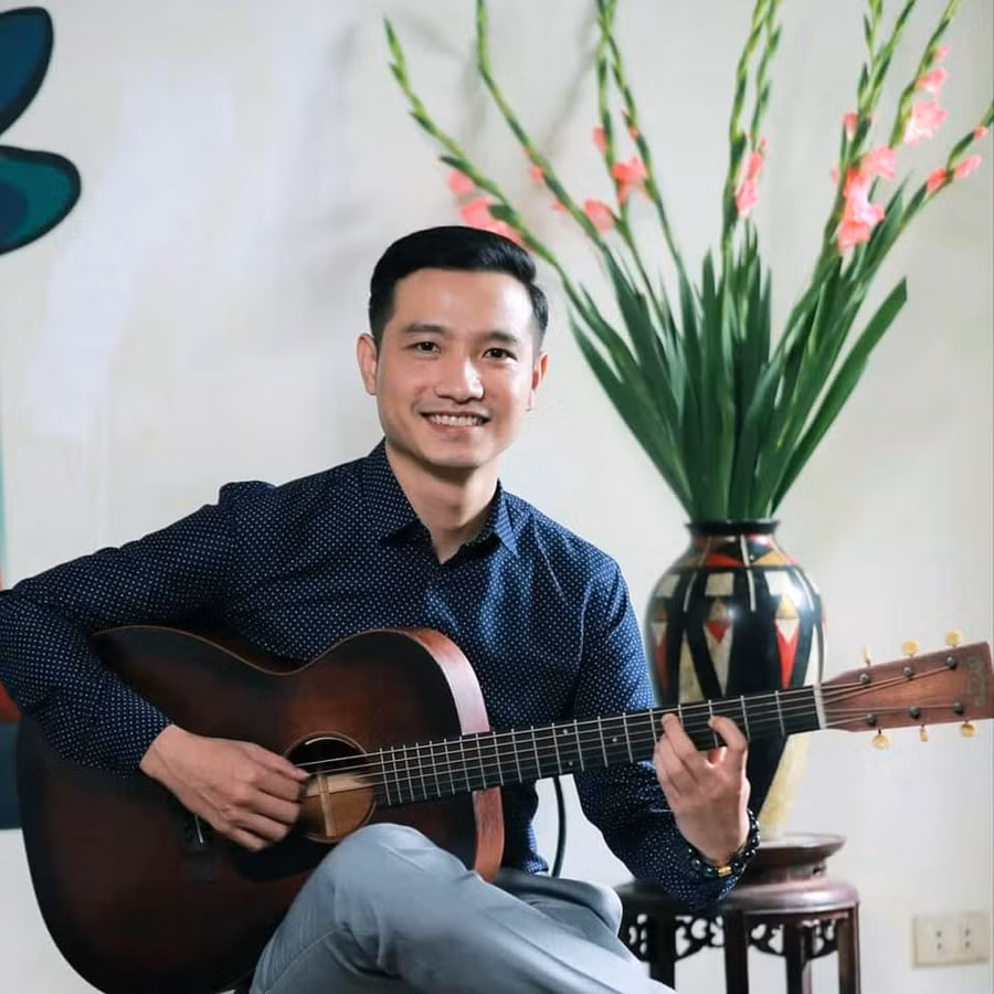 Nghệ sĩ guitar Trần Trọng Khanh.