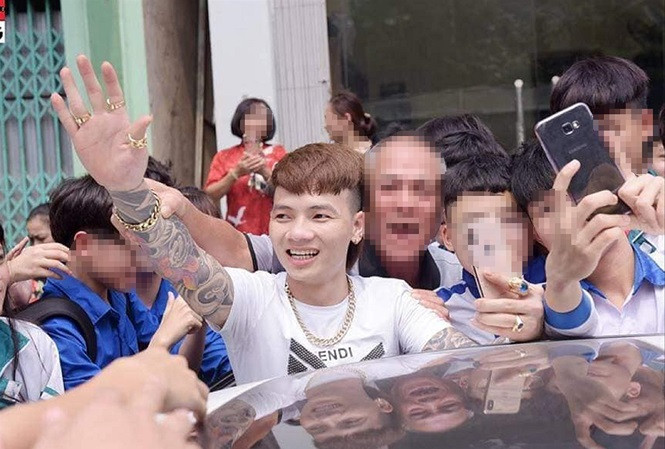 Khá Bảnh - đối tượng vi phạm pháp luật nhưng lại là thần tượng của nhiều bạn trẻ