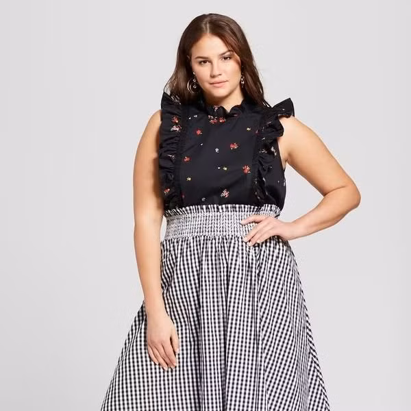 Chị em có bắp tay to, tránh xa 3 kiểu trang phục này ảnh 4 khong muon thien ha nhin thay nhuoc diem bap tay to, chi em buoc phai tranh xa 3 mon nay! - 5