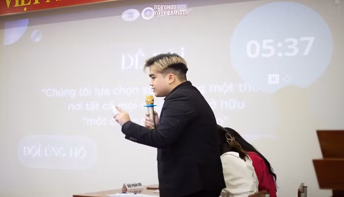 Ngọc Khánh được nhận xét là một thí sinh có giọng nói tốt và tư duy làm bài ổn định