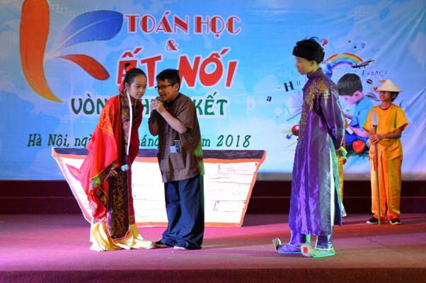 Tại Pascal, môn Toán không hề khô khan, khó hiểu bởi học sinh có nhiều cách tiếp cận phong phú. Tại Pascal, môn Toán không hề khô khan, khó hiểu bởi học sinh có nhiều cách tiếp cận phong phú.