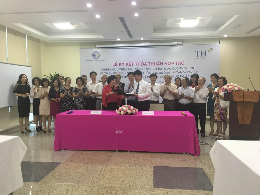 Hợp tác nghiên cứu thực nghiệm chương trình GD TH School và triển khai “Chương trình Sữa học đường - Vì tầm vóc Việt” 