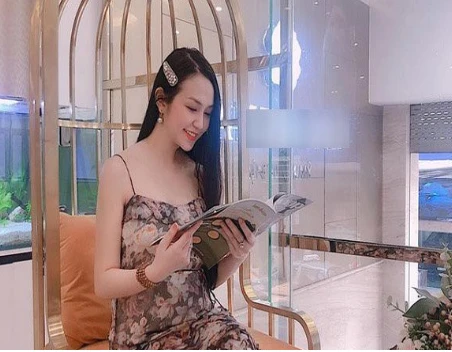 Thu Hương - Bà xã của Tuấn Hưng mang thai nhưng vẫn vô cùng xinh đẹp.